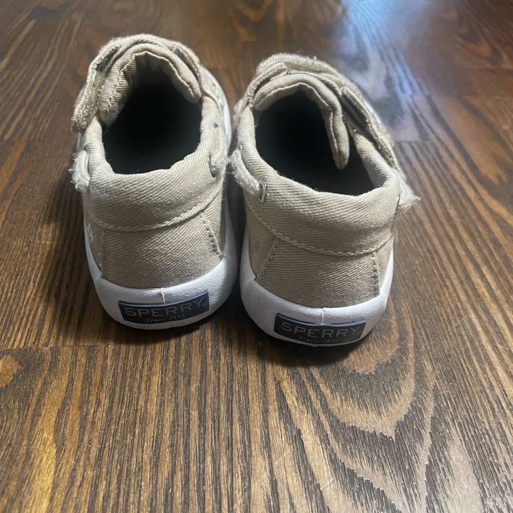 Boys Sperry Tan shoes size 9 toddler - Picture 2 of 5